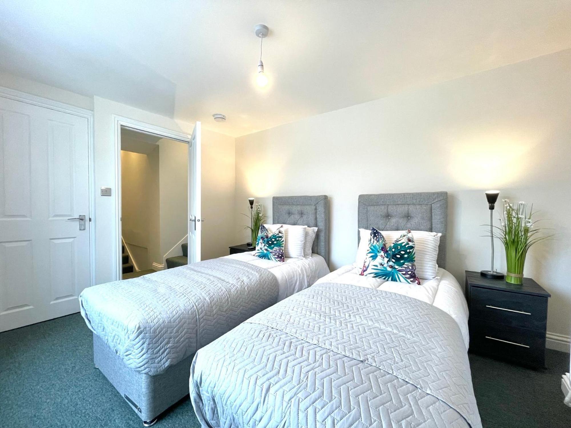 בריסטול 2 Bedroom Apartments Stopoverz מראה חיצוני תמונה