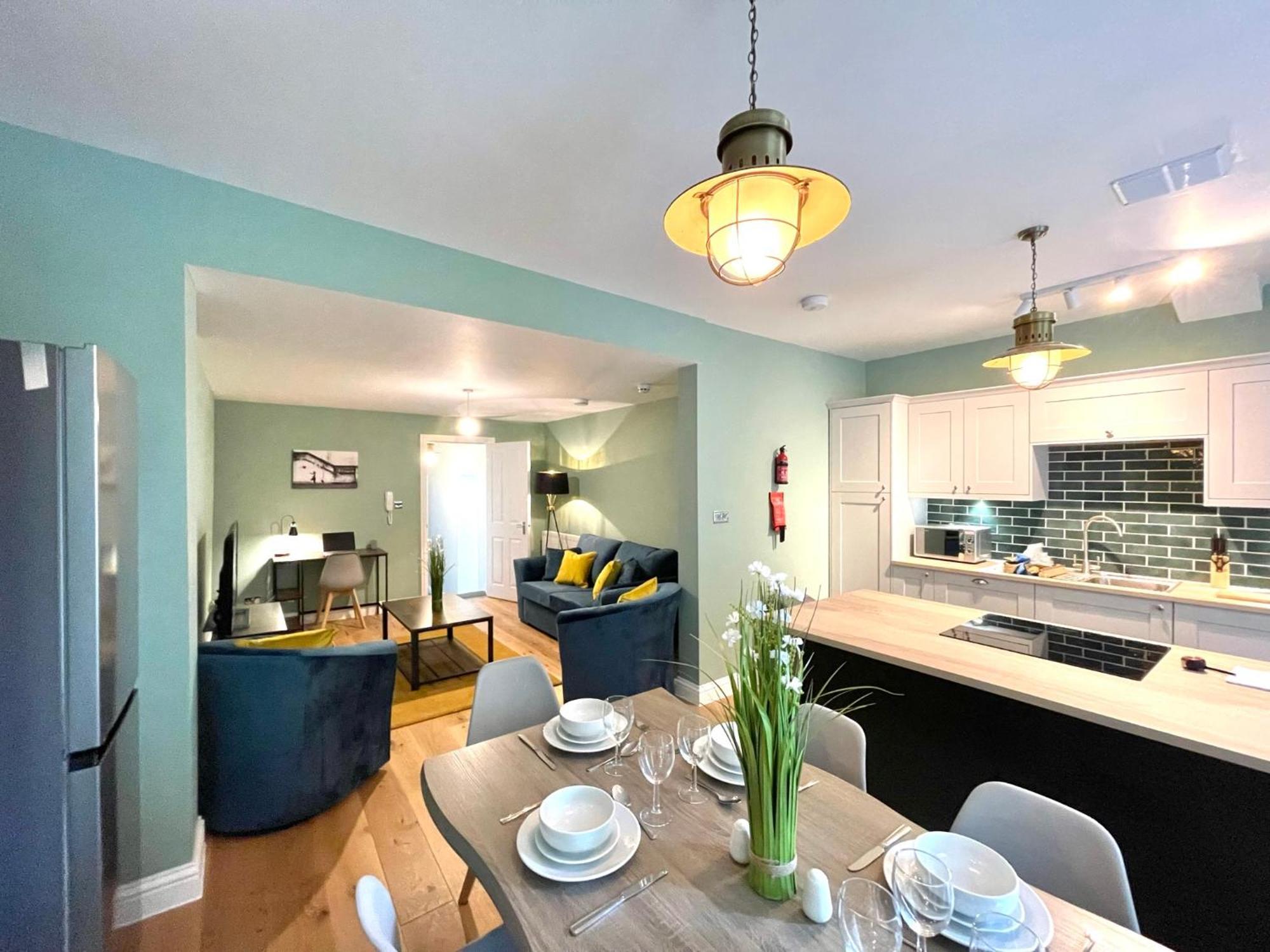 בריסטול 2 Bedroom Apartments Stopoverz מראה חיצוני תמונה