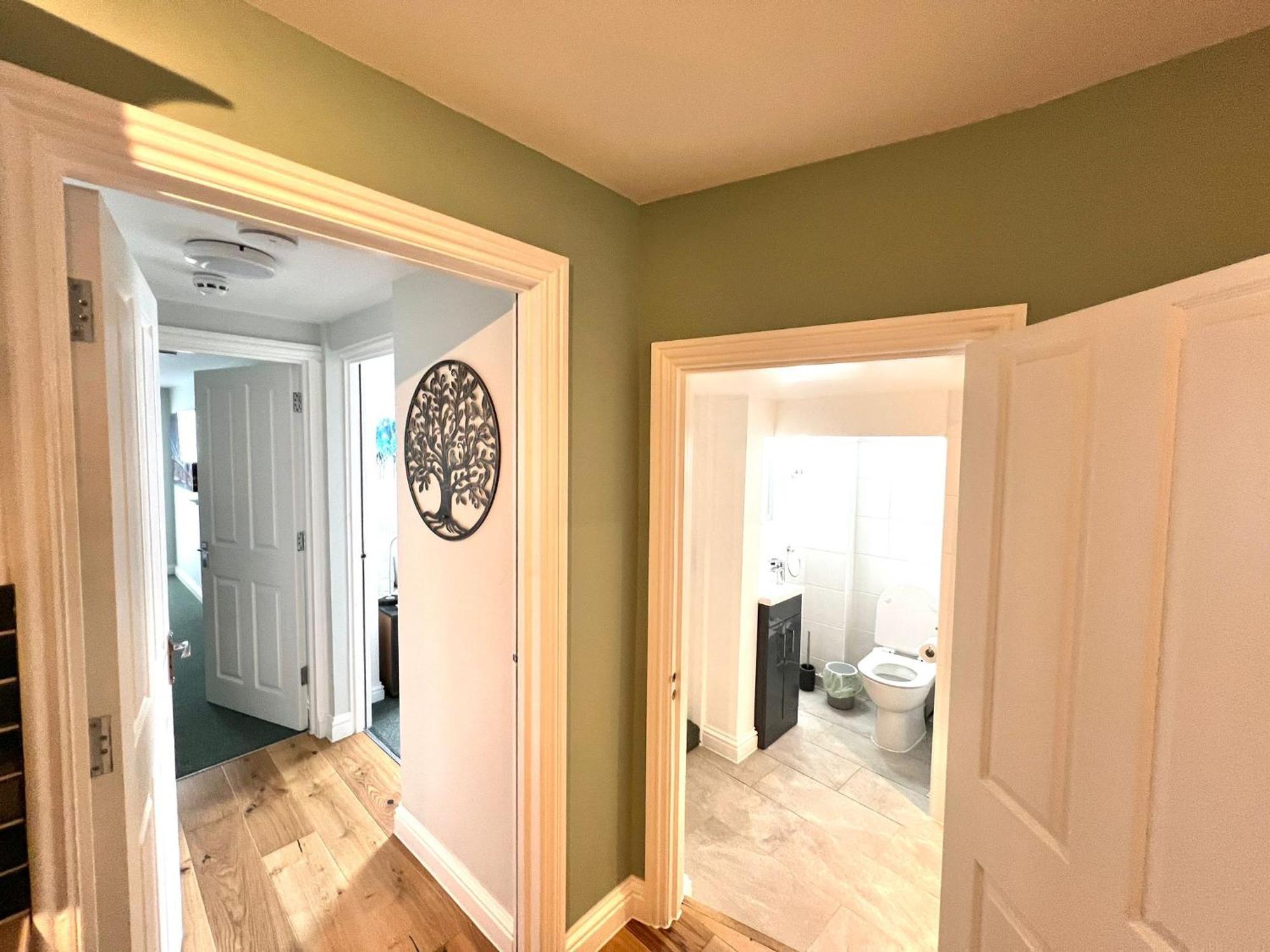 בריסטול 2 Bedroom Apartments Stopoverz מראה חיצוני תמונה